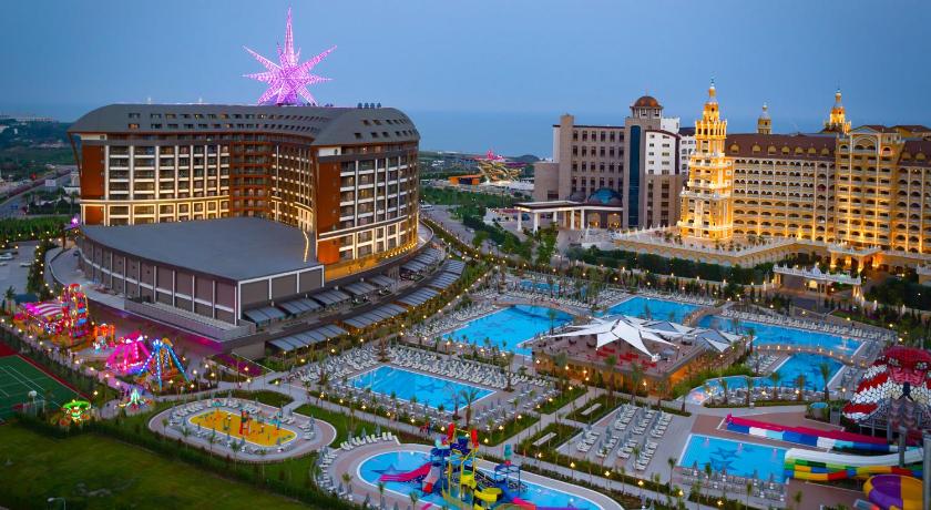 Royal Seginus - Ana Görsel